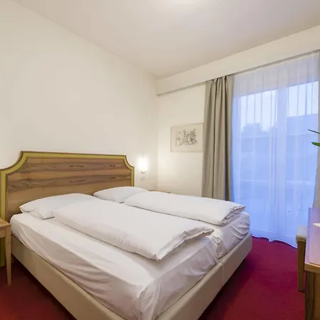 Elefant Hotel 3*